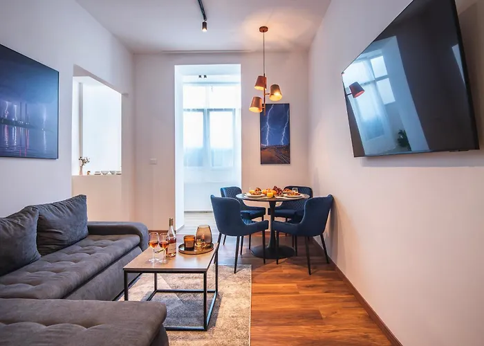 D&A Central Luxury Apartments With Free Parking