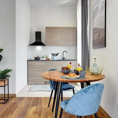 D&A Central Luxury Apartments With Free Parking Pula Extérieur photo