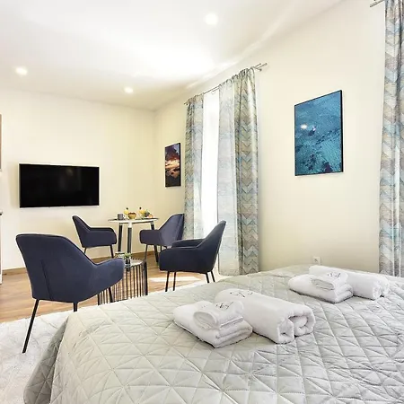 D&A Central Luxury Apartments With Free Parking Pula Extérieur photo