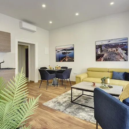D&A Central Luxury Apartments With Free Parking Pula Extérieur photo