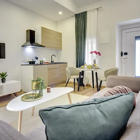 D&A Central Luxury Apartments With Free Parking Pula Extérieur photo