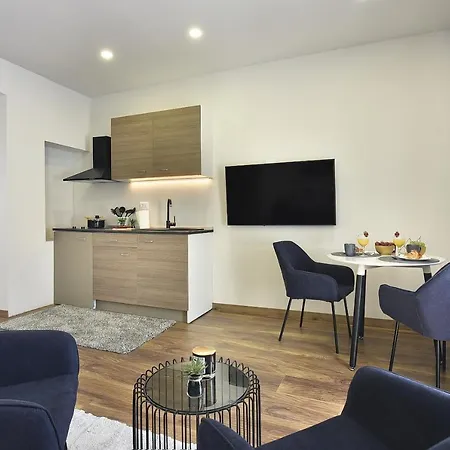 D&A Central Luxury Apartments With Free Parking Pula Extérieur photo