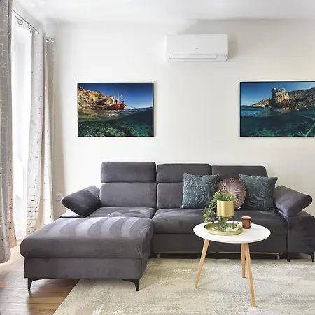 D&A Central Luxury Apartments With Free Parking Pula Extérieur photo