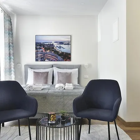 D&A Central Luxury Apartments With Free Parking Pula Extérieur photo