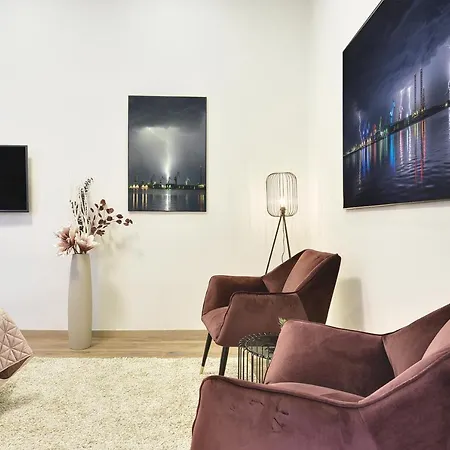 D&A Central Luxury Apartments With Free Parking Pula Extérieur photo