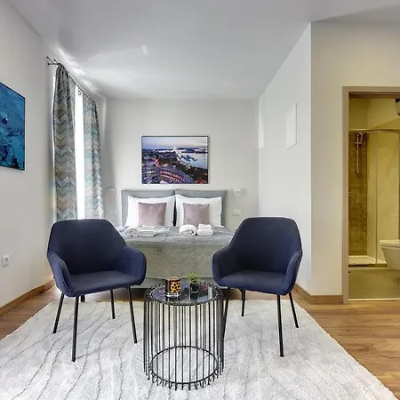 D&A Central Luxury Apartments With Free Parking Pula Extérieur photo