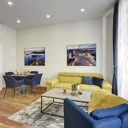 D&A Central Luxury Apartments With Free Parking Pula Extérieur photo