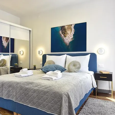 D&A Central Luxury Apartments With Free Parking Pula Extérieur photo