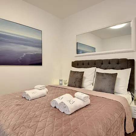 D&A Central Luxury Apartments With Free Parking Pula Extérieur photo