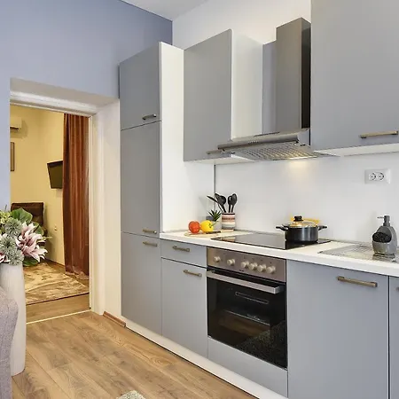 D&A Central Luxury Apartments With Free Parking Pula Extérieur photo