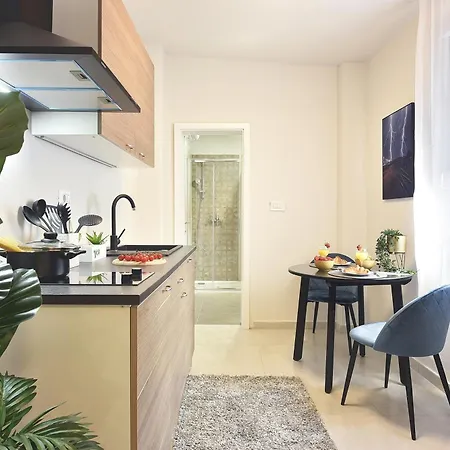 D&A Central Luxury Apartments With Free Parking Pula Extérieur photo