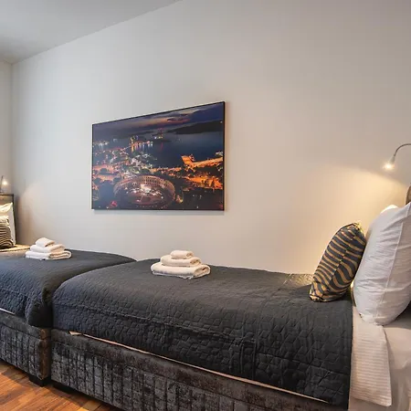 D&A Central Luxury Apartments With Free Parking Pula Extérieur photo