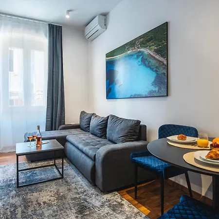D&A Central Luxury Apartments With Free Parking Pula Extérieur photo