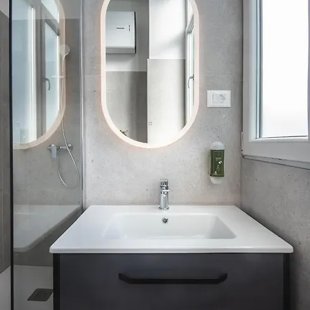D&A Central Luxury Apartments With Free Parking Pula Extérieur photo